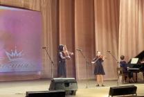 Анастасия Малош и Алина Москаева